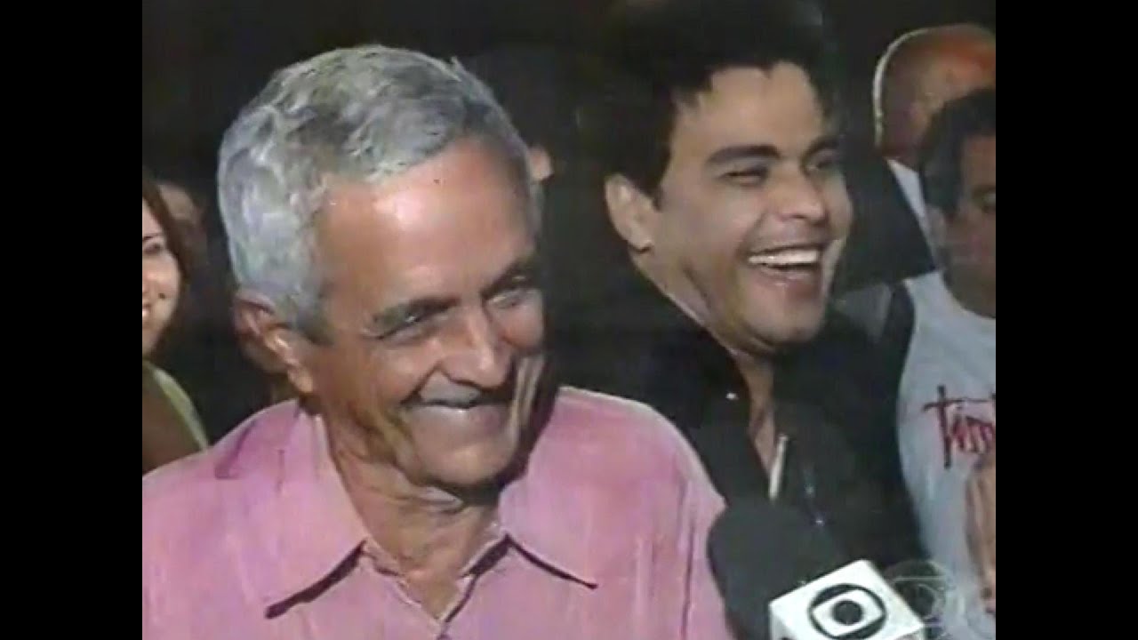 Zezé Di Camargo e família na estreia do filme 2 Filhos de Francisco | Fantástico 2005