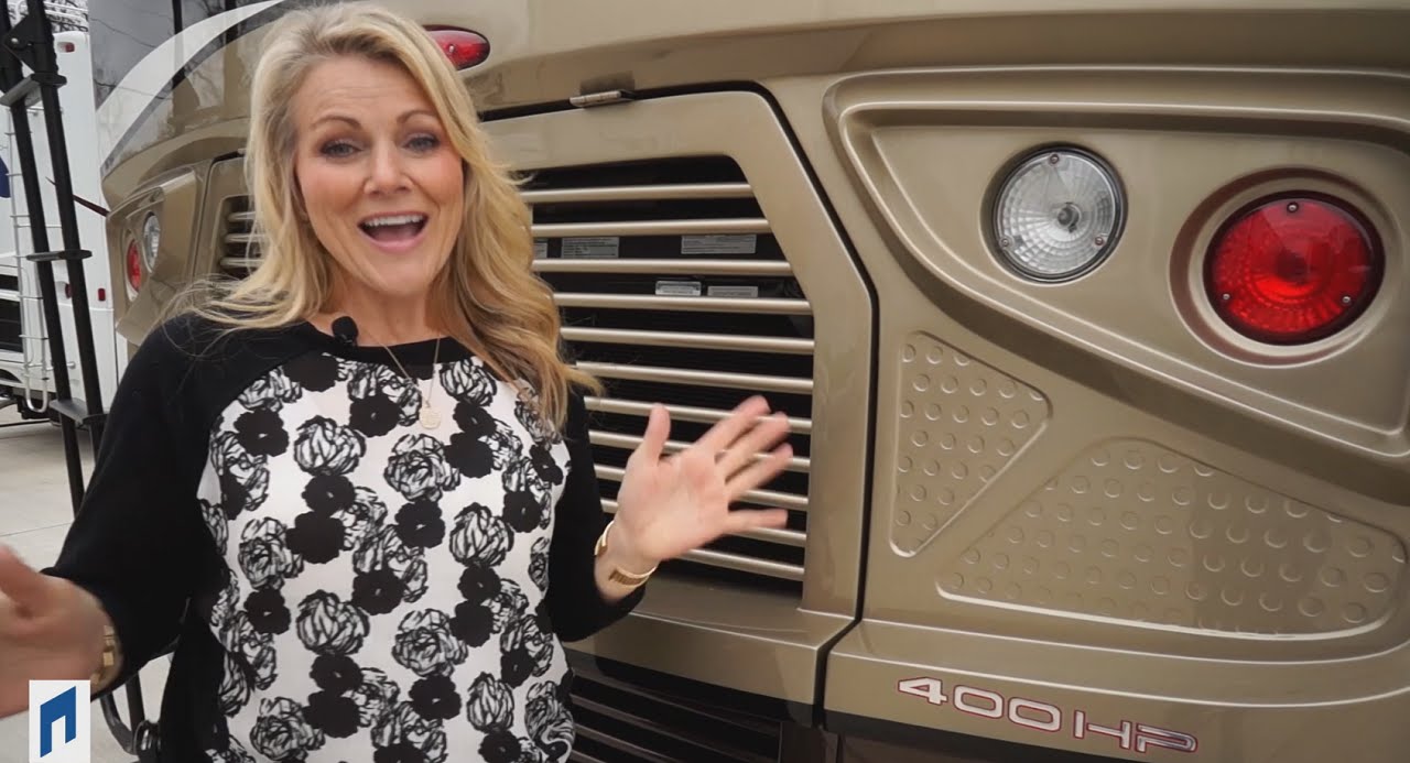 2015 Ventana 4369 by Newmar - National Indoor RV Centers