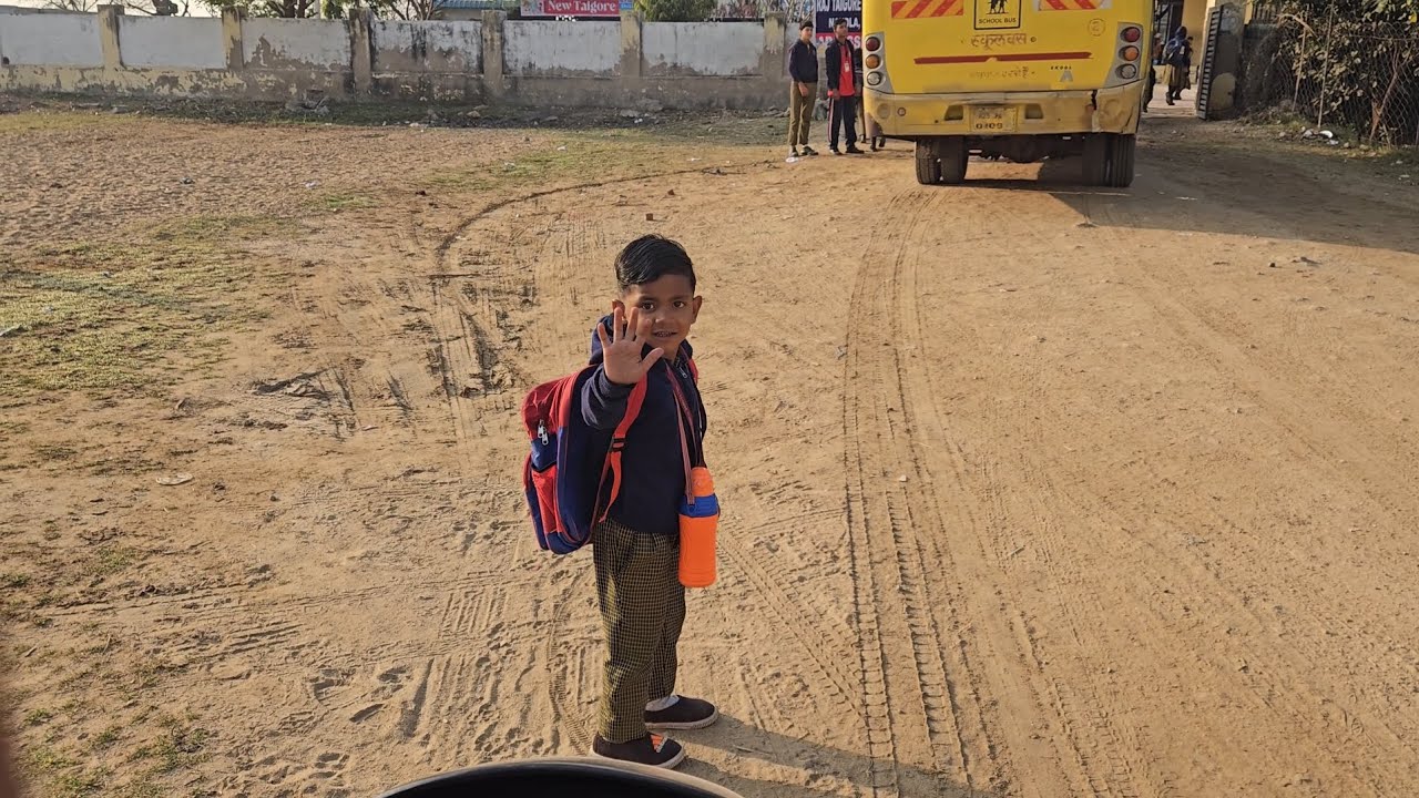 Aaj daksh ko subh school ke liye ready kiya 😄😅#viral #youtube #views #youtubevideo 