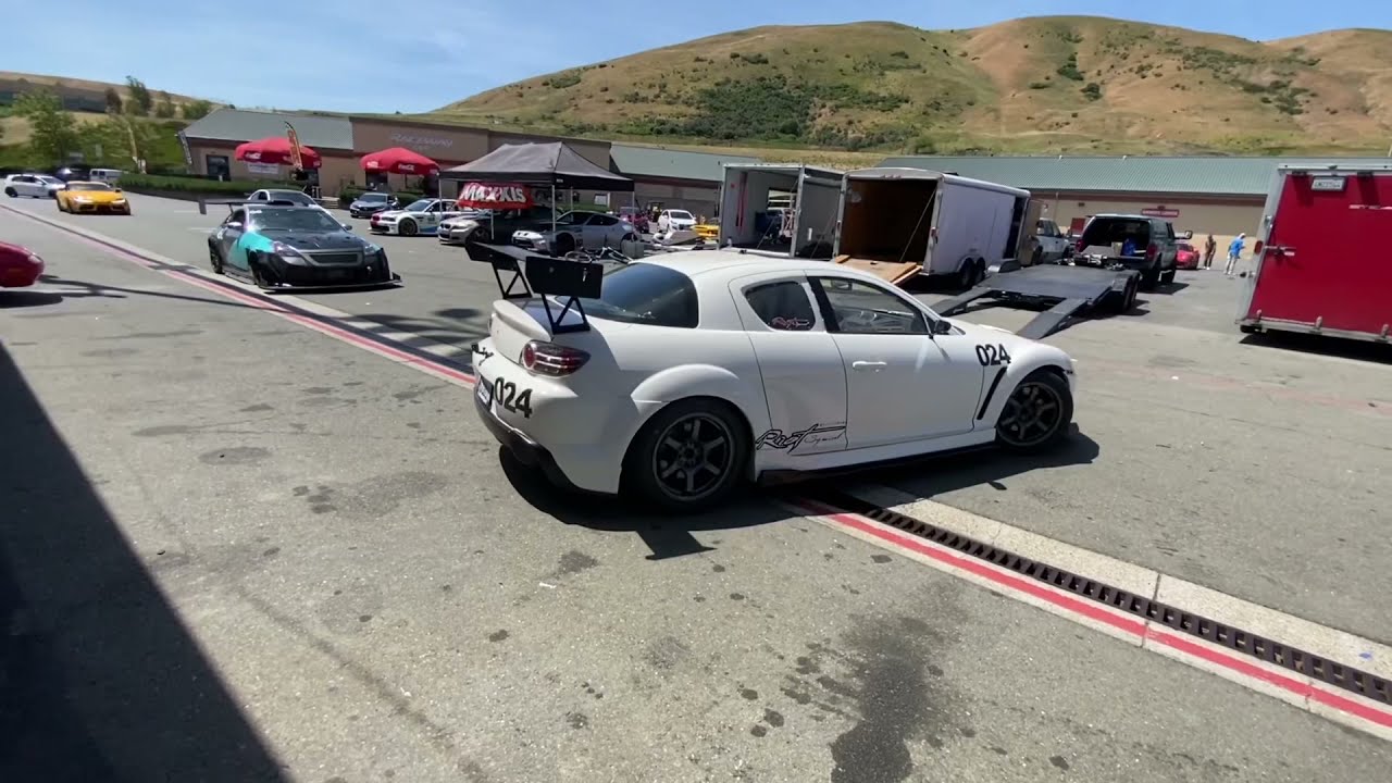 Threw me in with the SHARKS🦈!! SpeedSF Challenge, my very first Race!