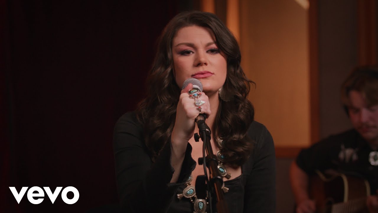 Mae Estes - The Fool (Acoustic Sessions)
