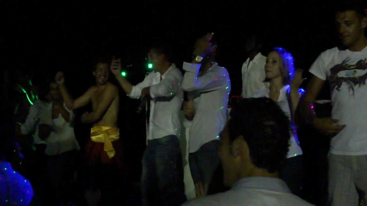 Crazy sign - Cancion del Mariachi - Club Med Djerba la Douce - 09/2001