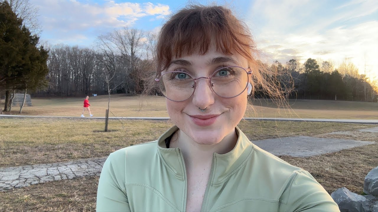 DinoGirl is live at a park with Toph!