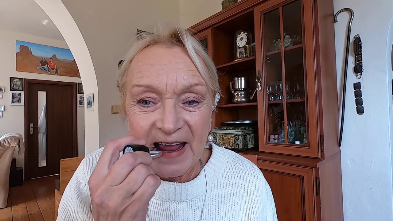 Krása za 5 minut - Základní MakeUp do 5-ti minut