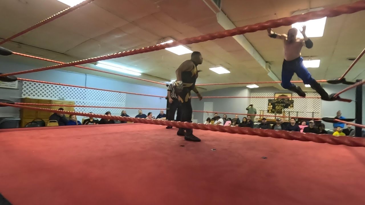 Tjay Sykes vs Robbie Paige