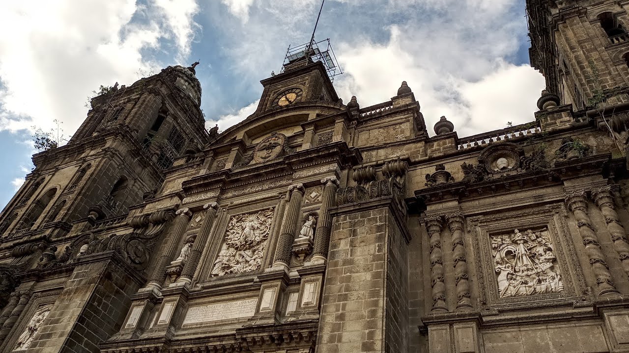 RETABLO MAYOR DE LA CATEDRAL DE LA CIUDAD  DE M&Eacute;XICO .( Guia Jos&eacute; Mineiro)