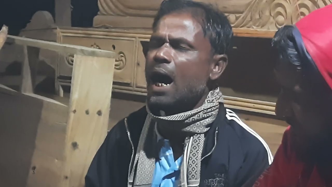 বন্ধুর বাড়ি আমার বাড়ি রে মধ্যে প্রেমের নদী উইড়া যাইয়া করতাম দেখা রে 