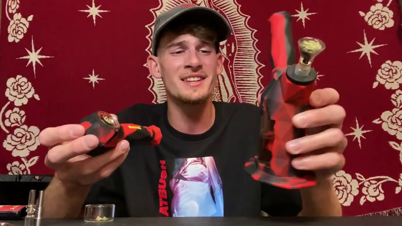 Smoke Sesh with Waxmaid's newest 2-in-1 Pipes