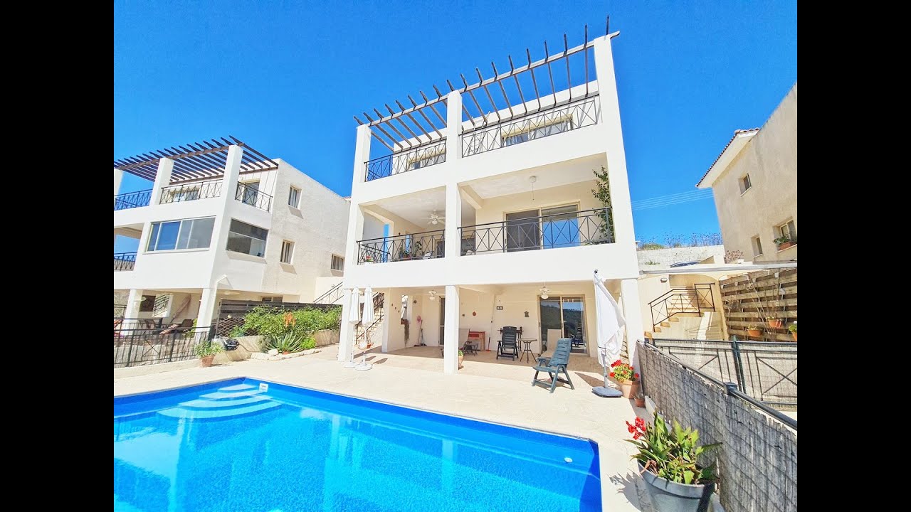 4 Bedroom Villa in Stroumbi [ID:1182793]