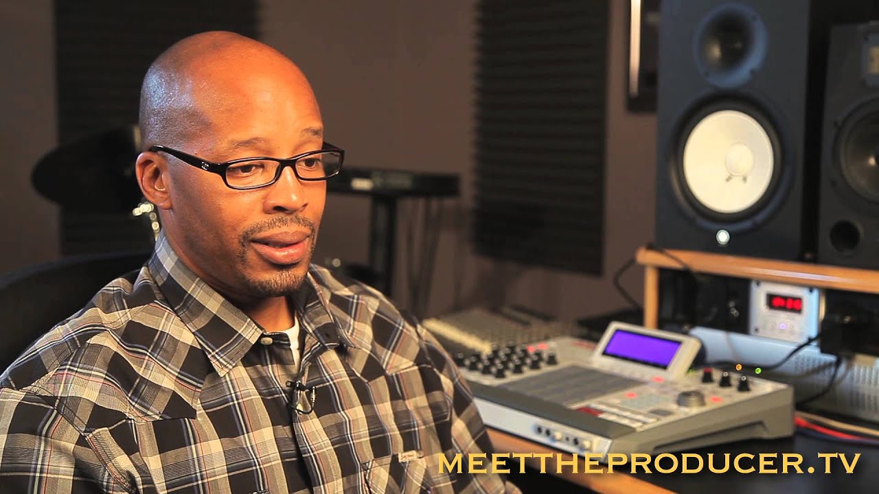 Warren G. Talks About Working with Tupac for the first time!