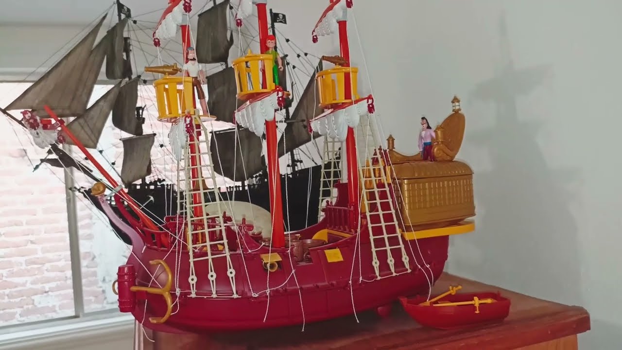 Barco Pirata de Peter Pan, Marca Famosa 2004