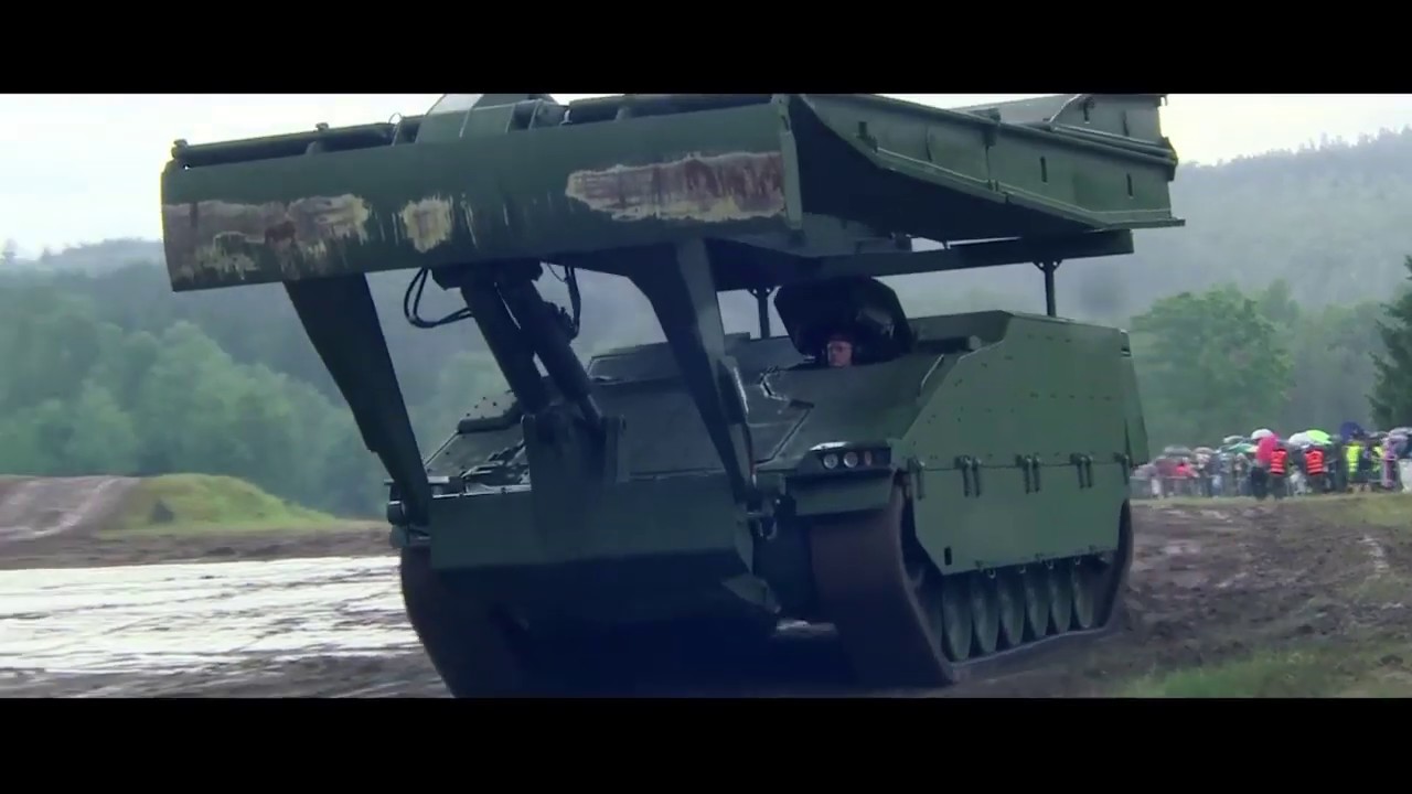 Vehículo Ascod de GDELS-SBS equipado con el puente cobra