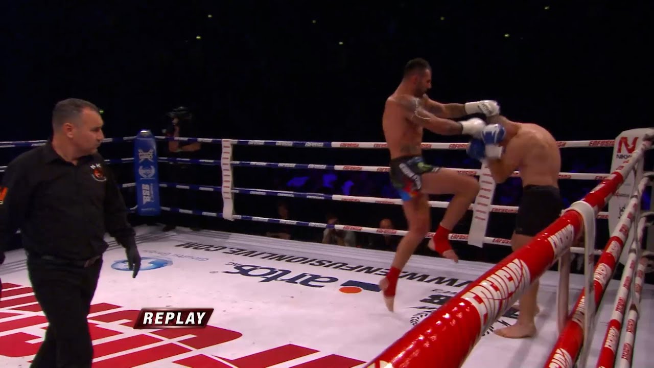 Top 10 Knee KO's | Chin Checkers!