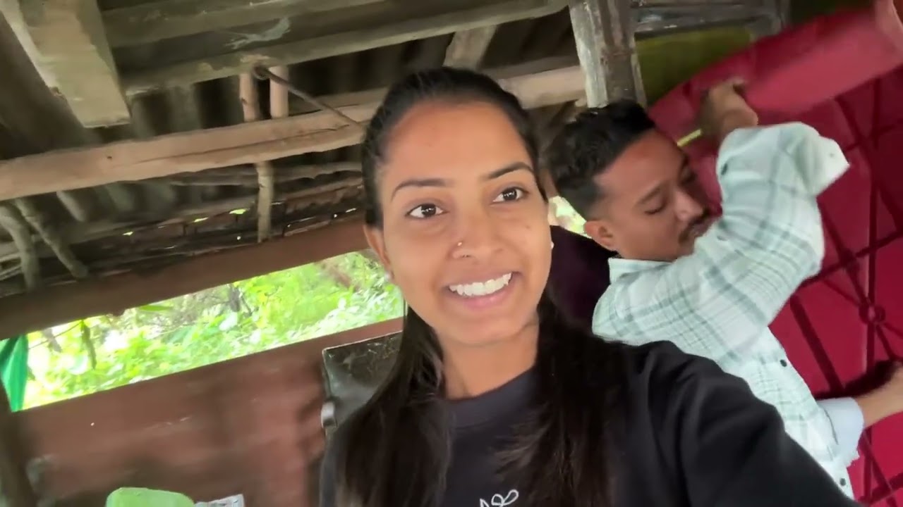 ફરીથી આવી ગયા લારી પર || Farithi Aavi Gaya Lari Per || Urvichaudhri vlog😅