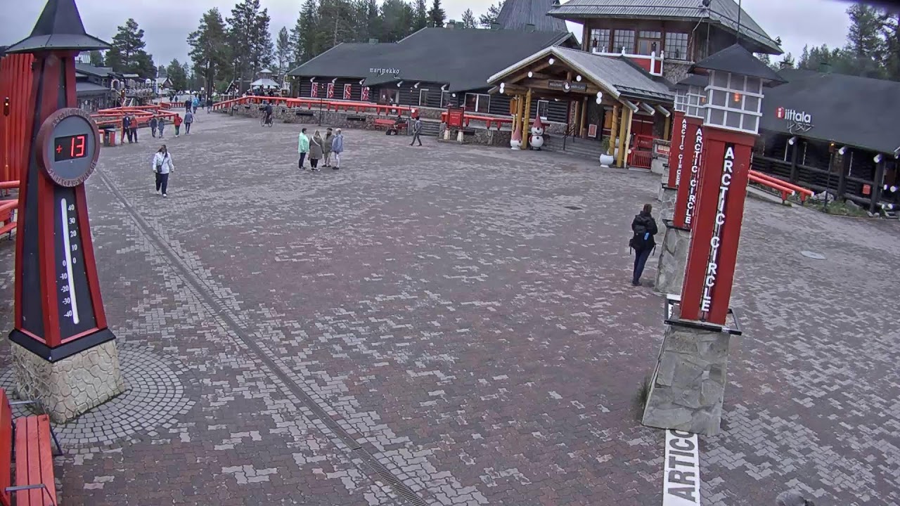 LIVE @ Santa Claus Village