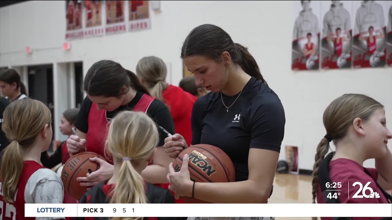Hortonville&rsquo;s Rainey Welson joins 2,000-point club