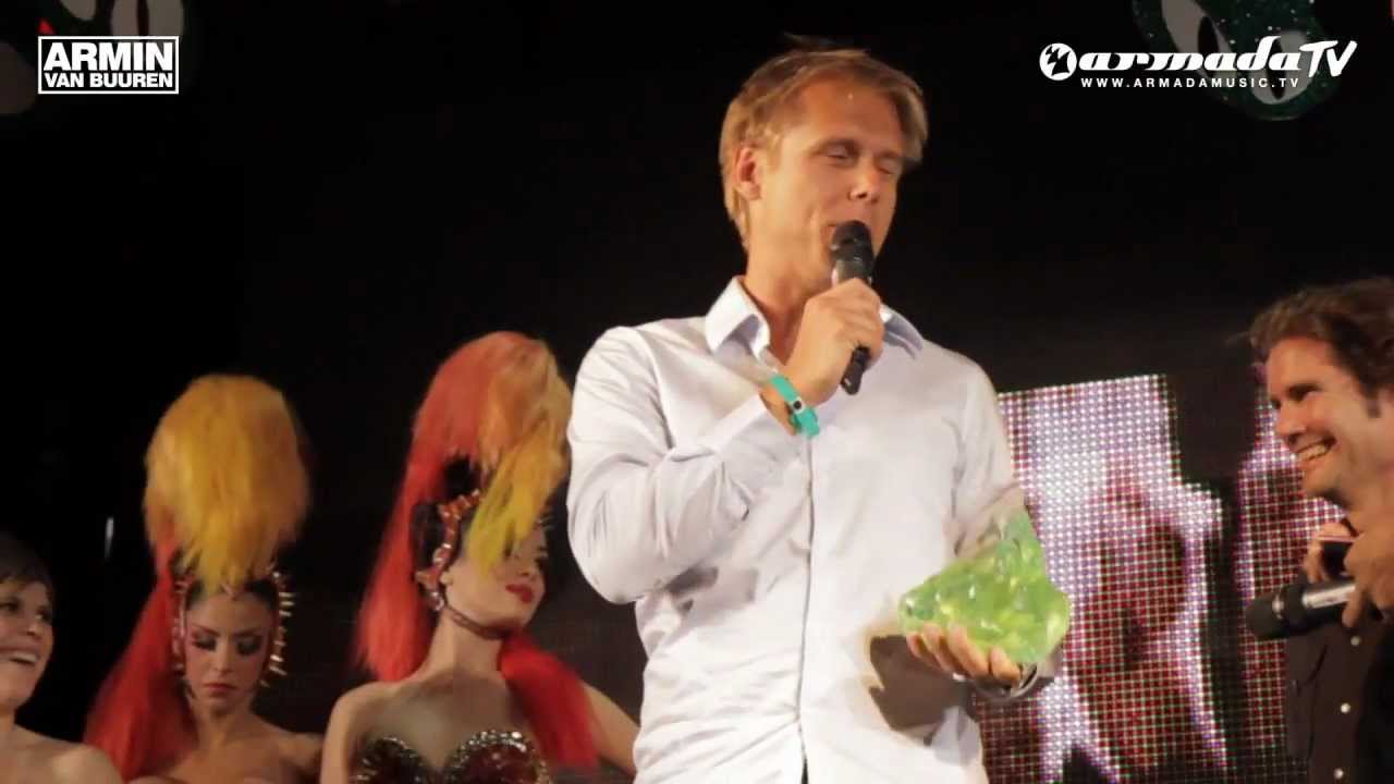 Armin van Buuren wins 2 DJ Awards in the DJ Award 2011 Contest