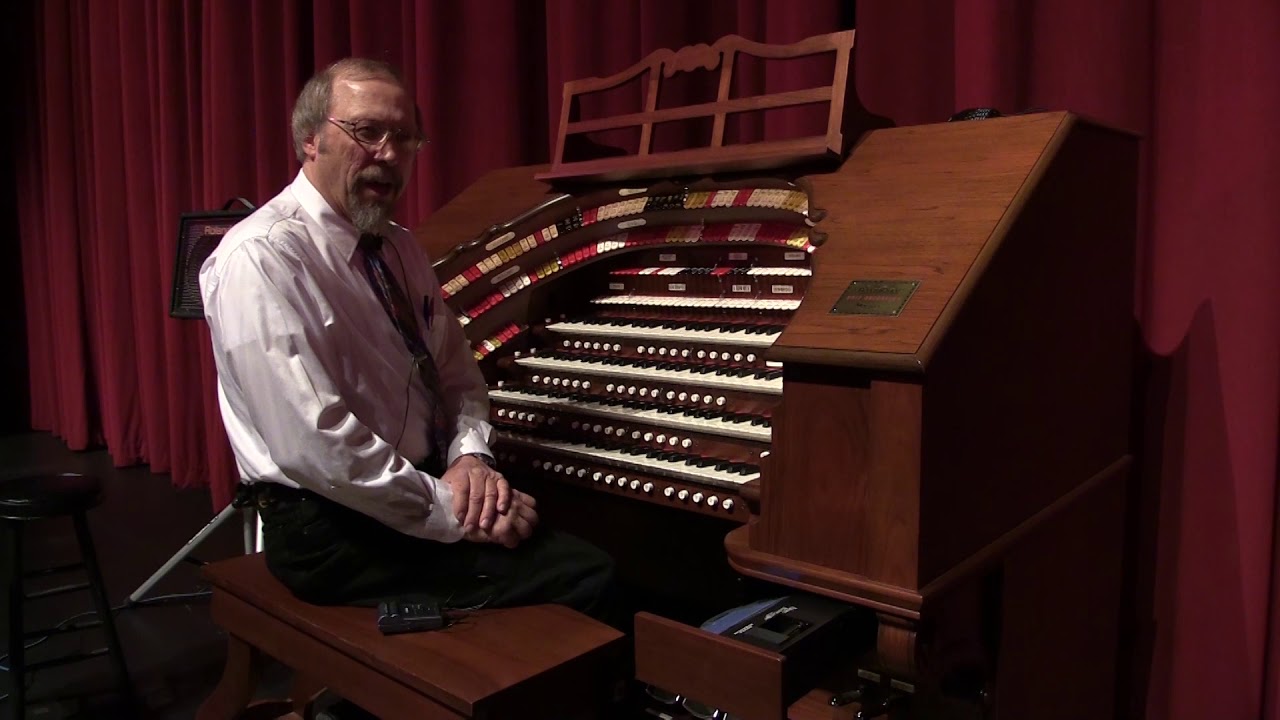 Theatre Organ Accompaniment