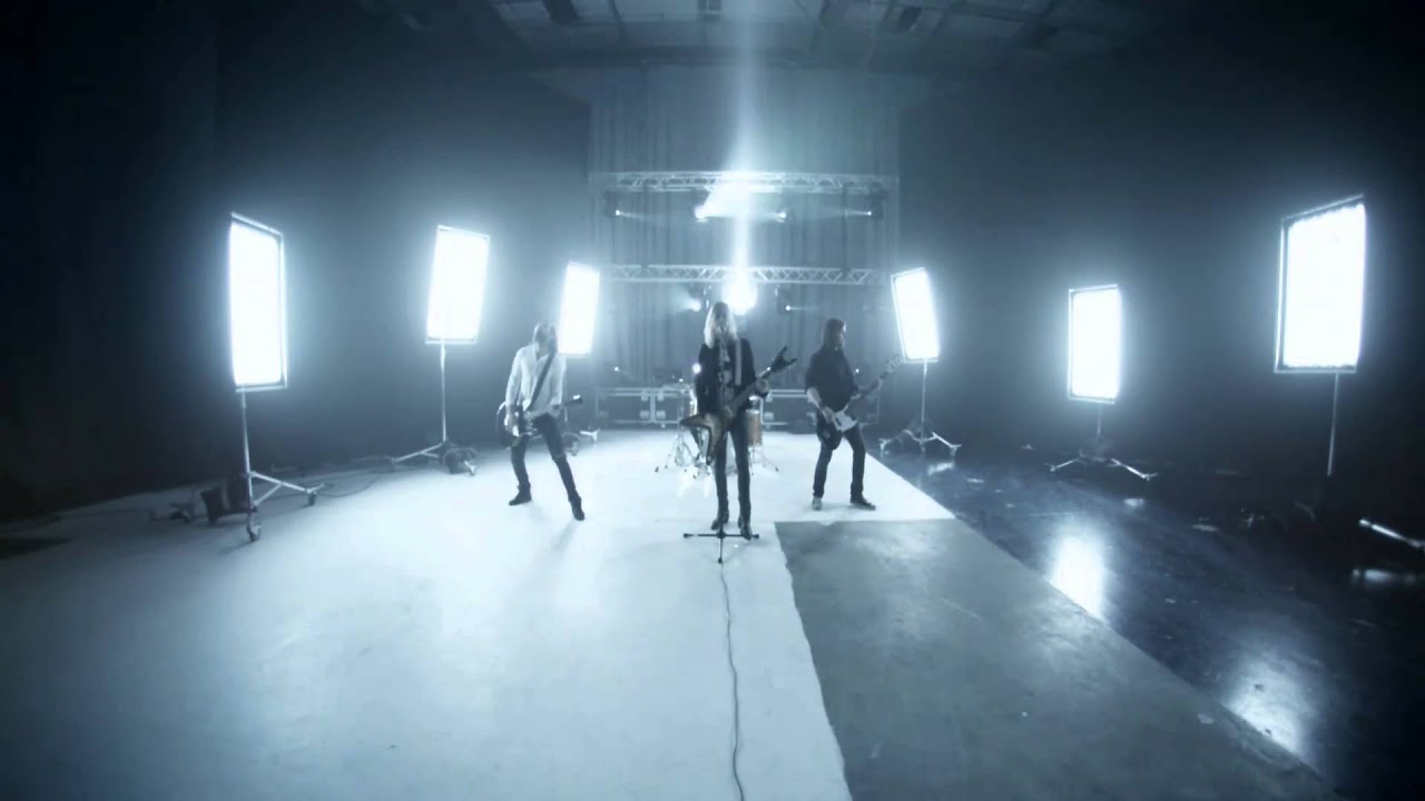 NOISE - A Stab In The Dark