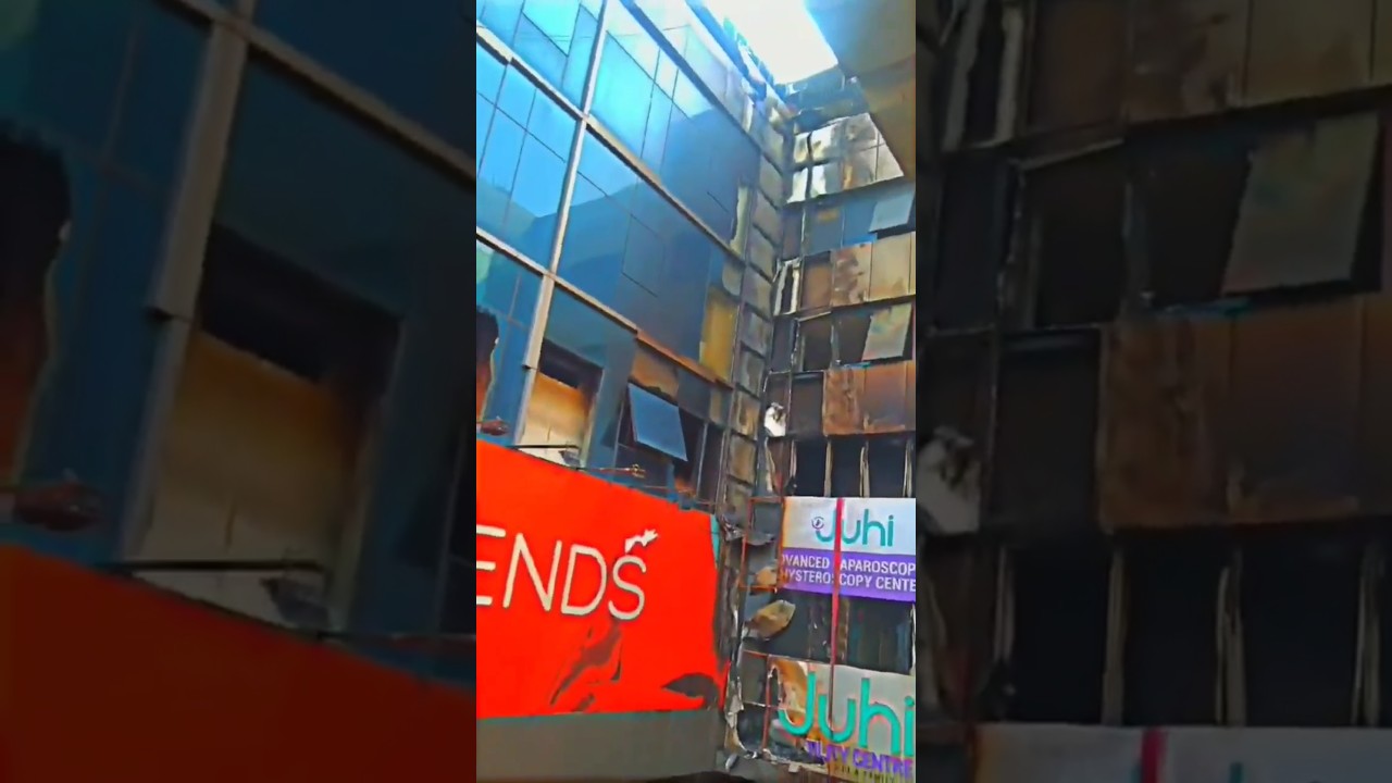 fire incident at Dmart , Trends showroom shaikpet #incident #fire #dmart #short #fireincident 😱😢...