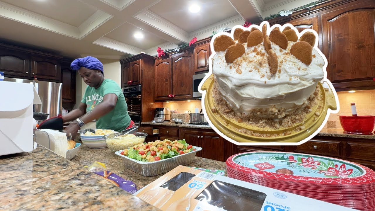 Christmas Day Pasta Bar Cook with me with Banana Pudding Cake