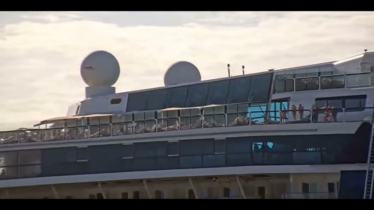Cruise ship Celebrity Reflection departs Key West with some good zoom-ins. Actual speed 17jan2026
