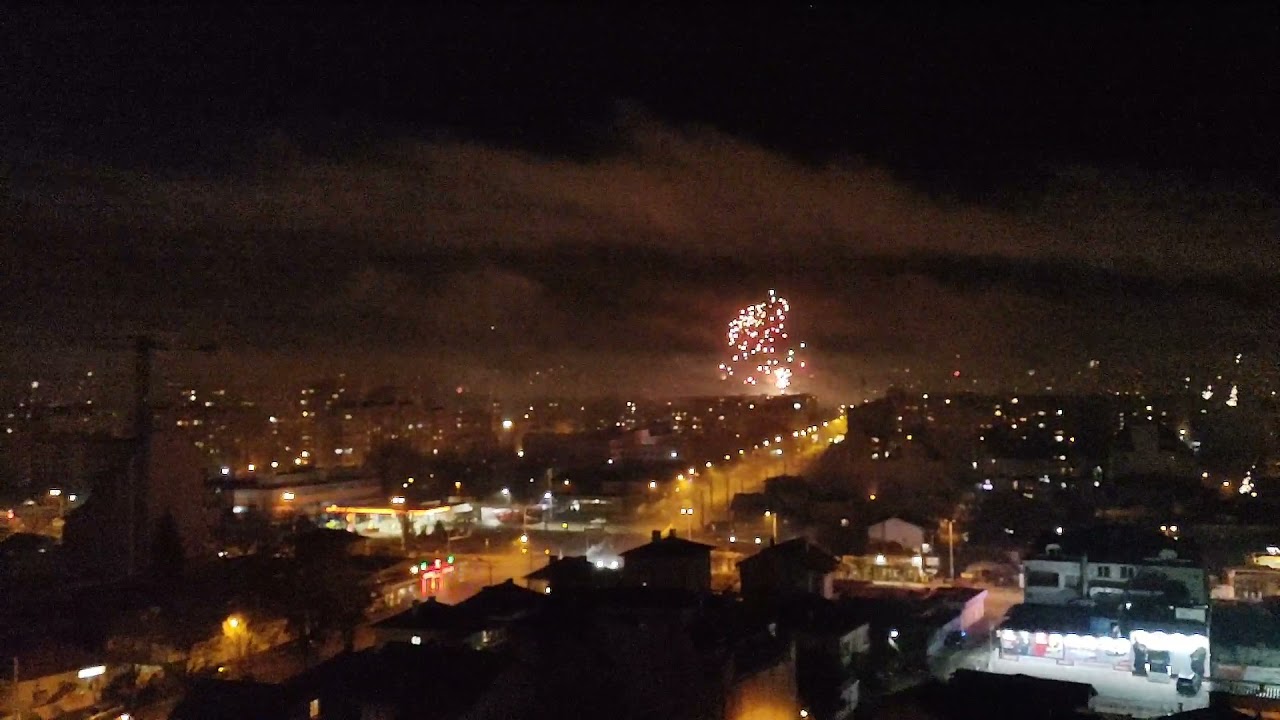 Новогодишна заря над София, ж.к. Надежда ..... Честита Нова Година 2022 ..... #заря #софия