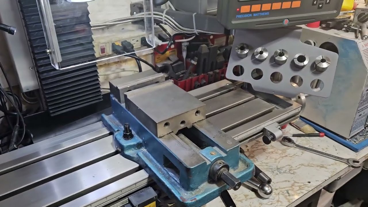 Precision Mathews PM25 MV mini mill