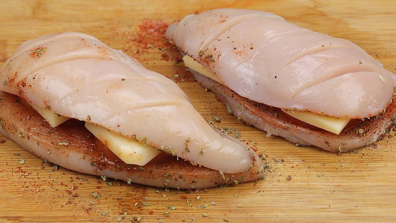 Esse peito de frango recheado vai surpreender toda sua família!