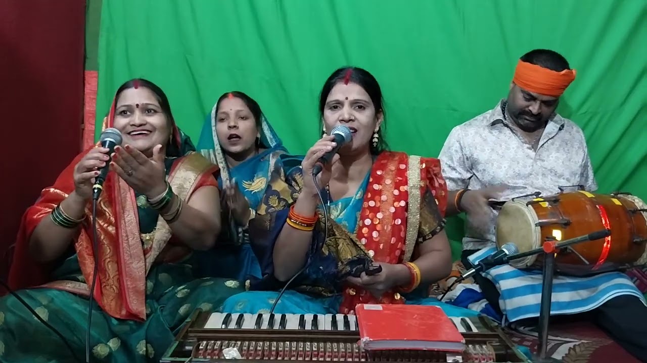 मनवा  के बतिया मैया सब कुछ जाने लू मांगे आचरा पसारी हो मईया 