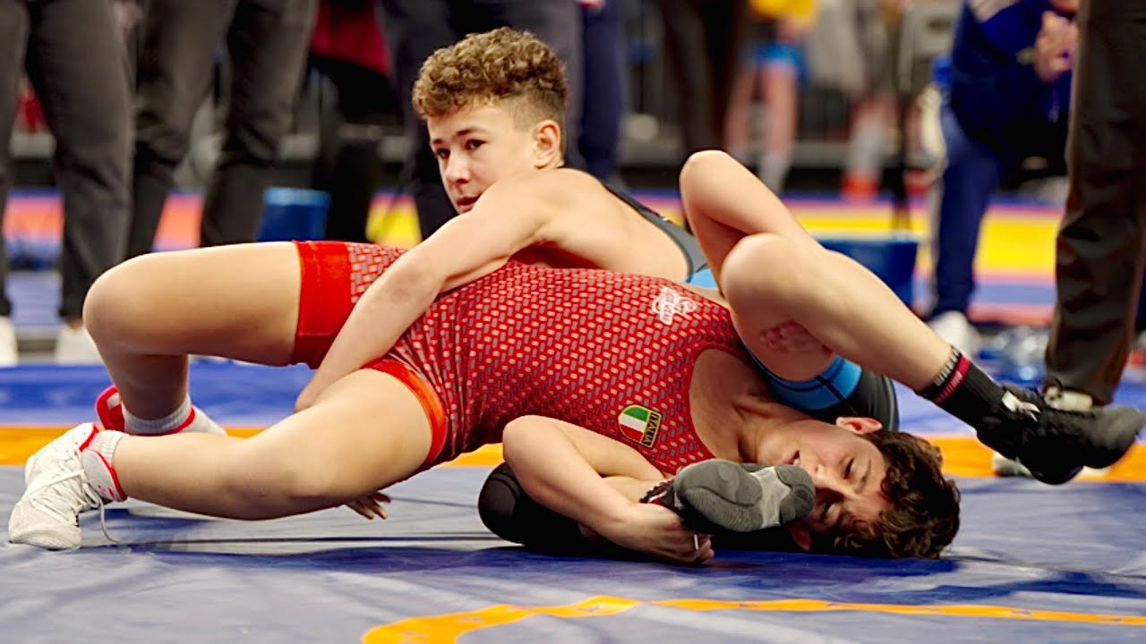 U15 Pietro Cimino (ITA) vs Artur Bielicki (POL) 48kg. Freestyle boys youth wrestling tournament.