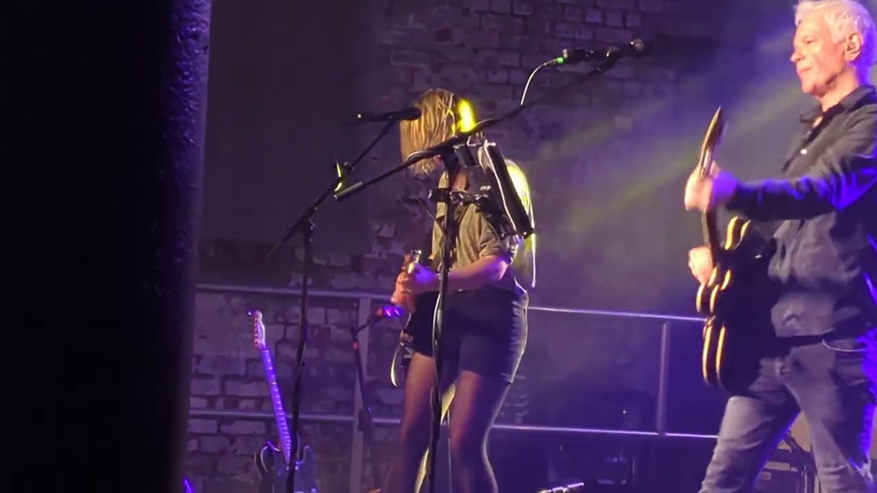 The Wedding Present - 'Brassneck'   - live at Boiler Shop, Newcastle (9-10-25)