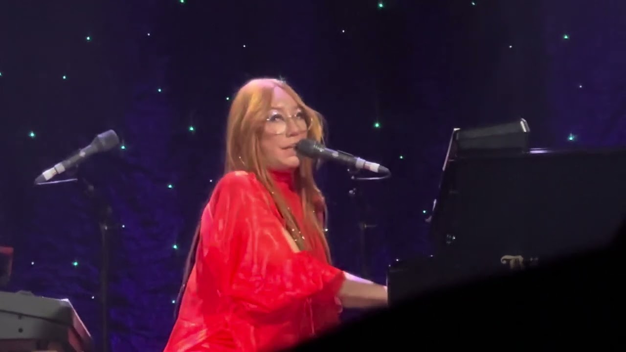 Tori Amos - Beauty Queen/Horses - Albuquerque - 7/18/2023