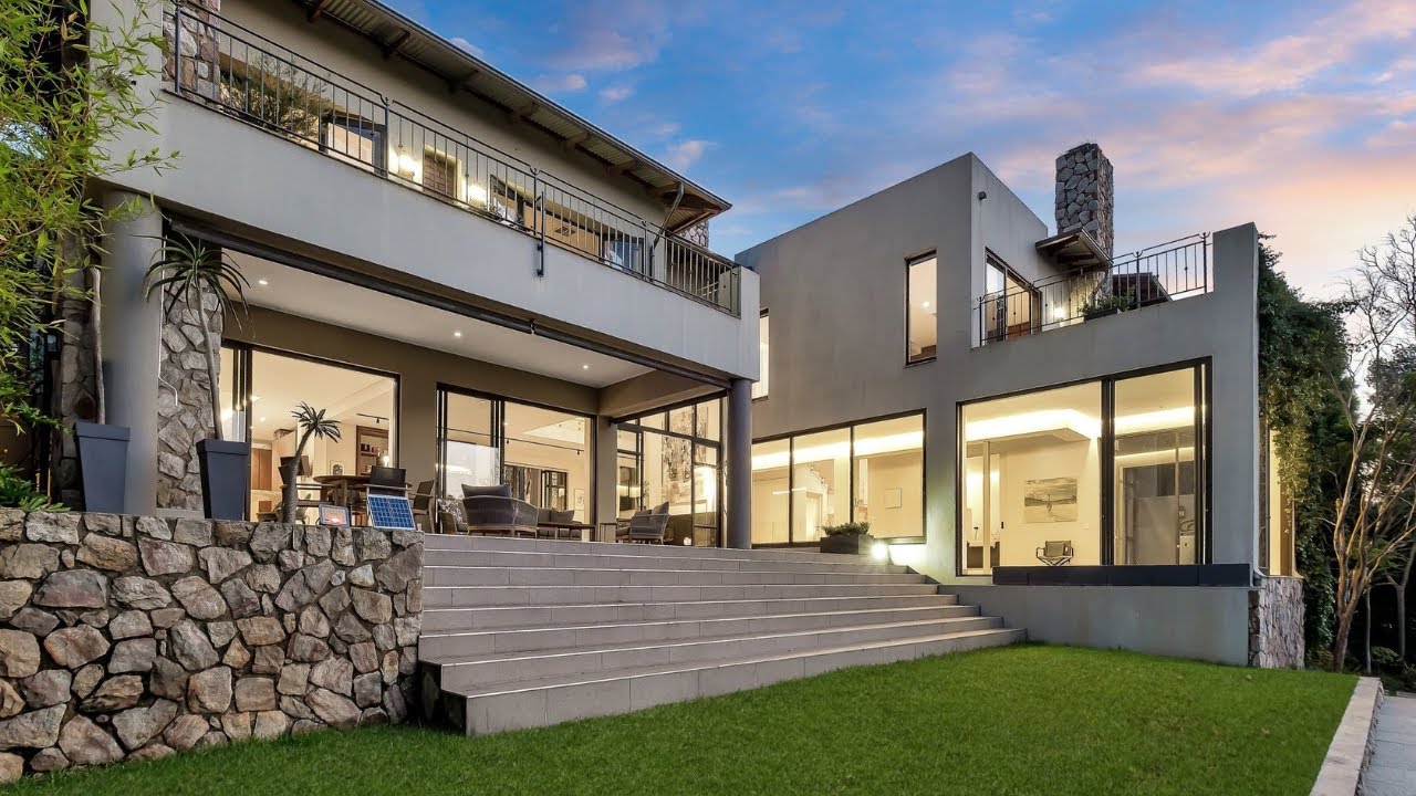 4 bedroom house for sale in Parkview | Pam Golding Properties