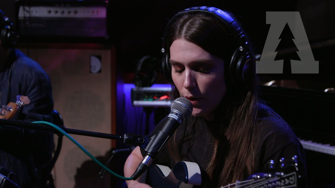 Gia Margaret - Birthday | Audiotree Live