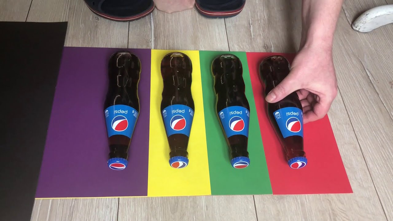 Andy Warhol Coca-Cola Bottles1962 #изоизоляция #PhotoByDmitryGorkovets