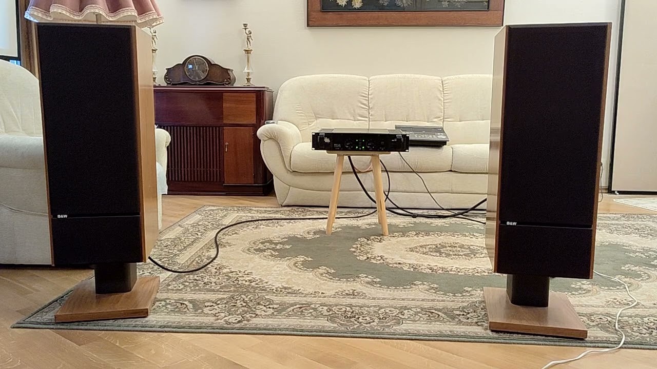 Bowers & Wilkins B&W DM2 MK2 (video1)