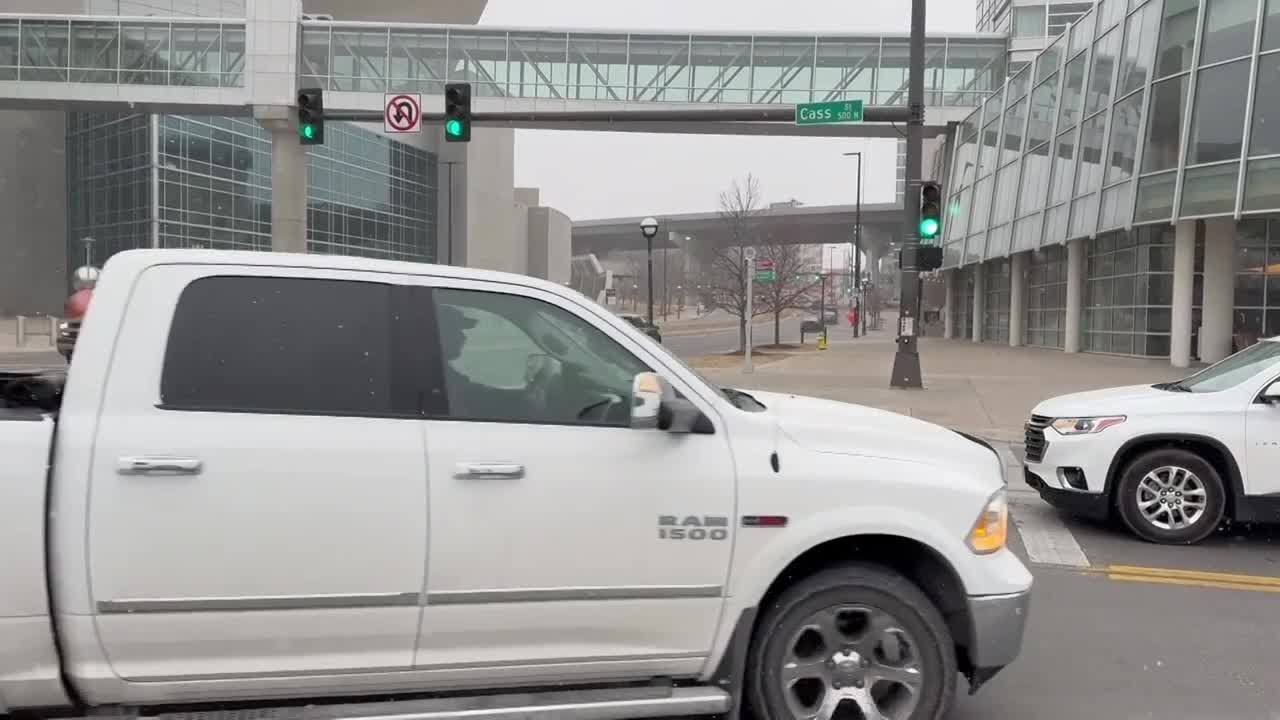 Omaha prepares for winter's largest snowfall so far