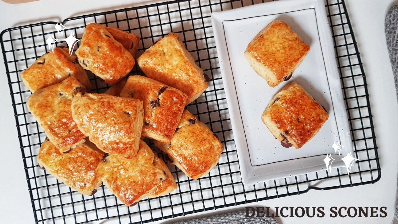 سكونز أجمل نوع من المخبوزات اللي نقدمها جنب القهوة والشاي 😋 Delicious Scones