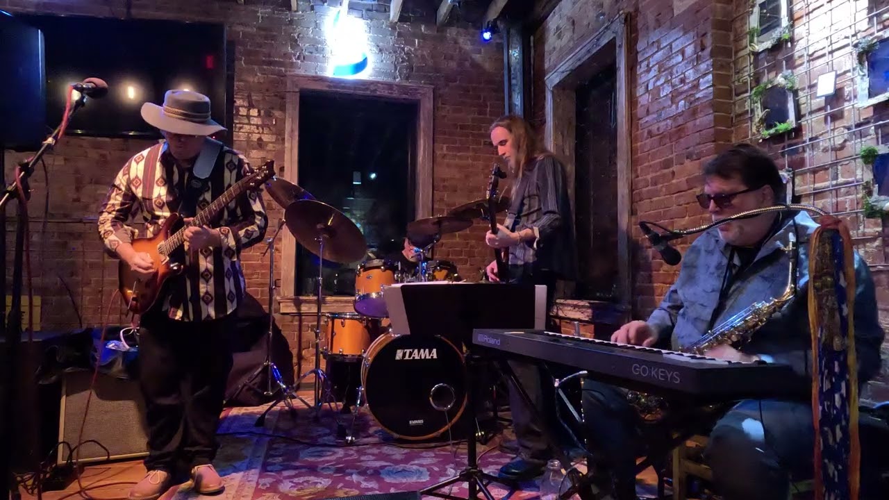 Randy Stephens and the Groove Makers @  Summa Taphouse 01 30 26  Set 4