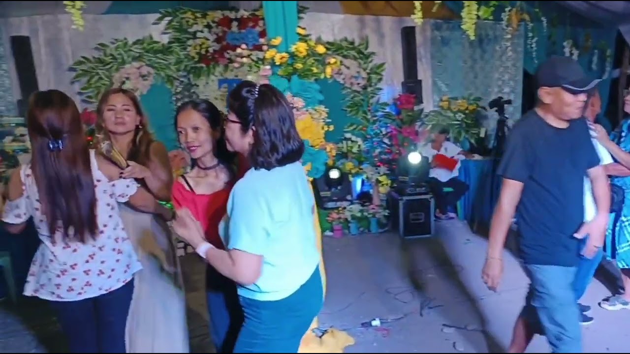 1 hour  mix Video cover by myxture band..Gig at san ramon, mallig isabela