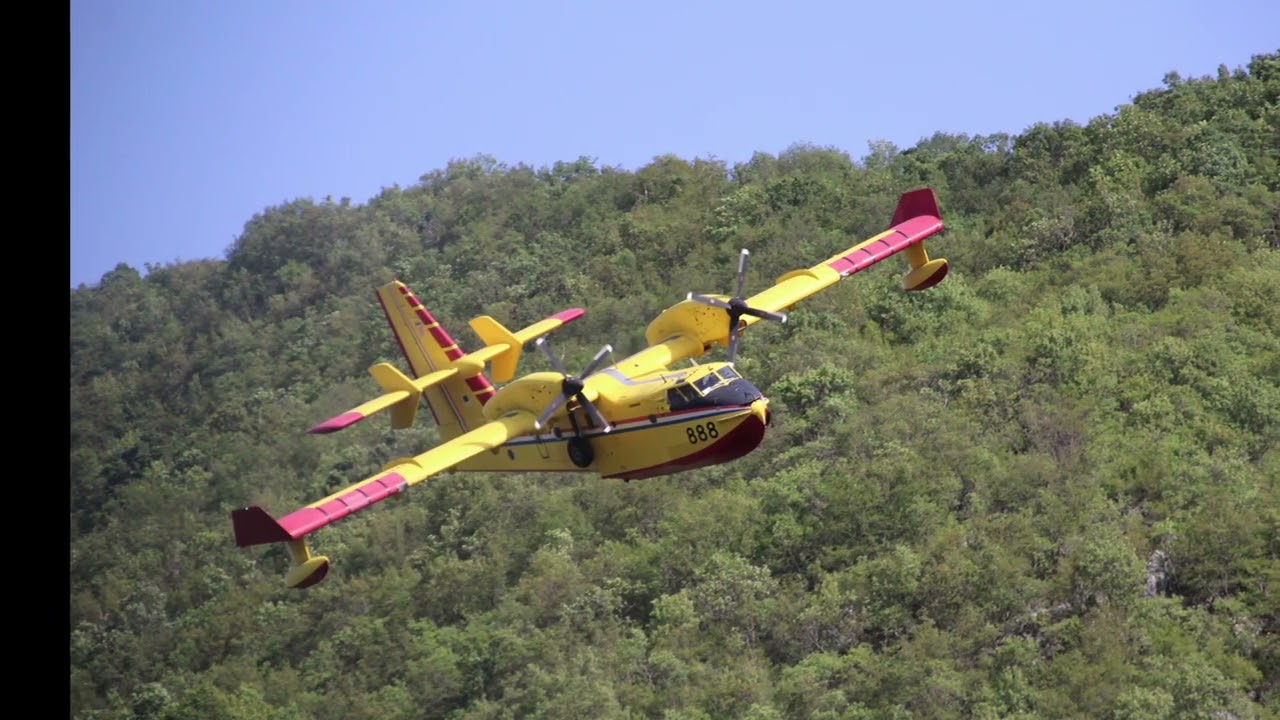 Kanaderi Hrvatskog ratnog zrakoplovstva u akciji gašenja požara u Rami