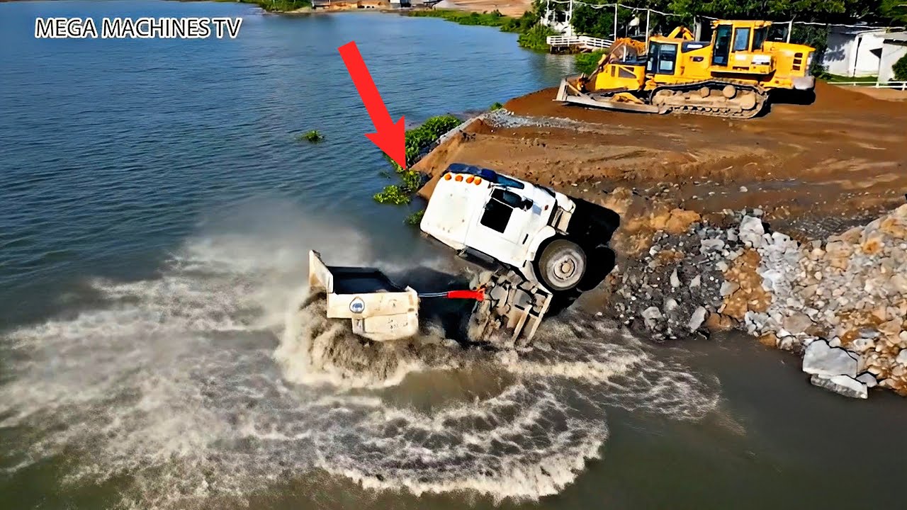 WOW!!! Amazingly Unexpected Truck Dumping Gone Wrong Skills Recovery By Bulldozer SHANTUI 