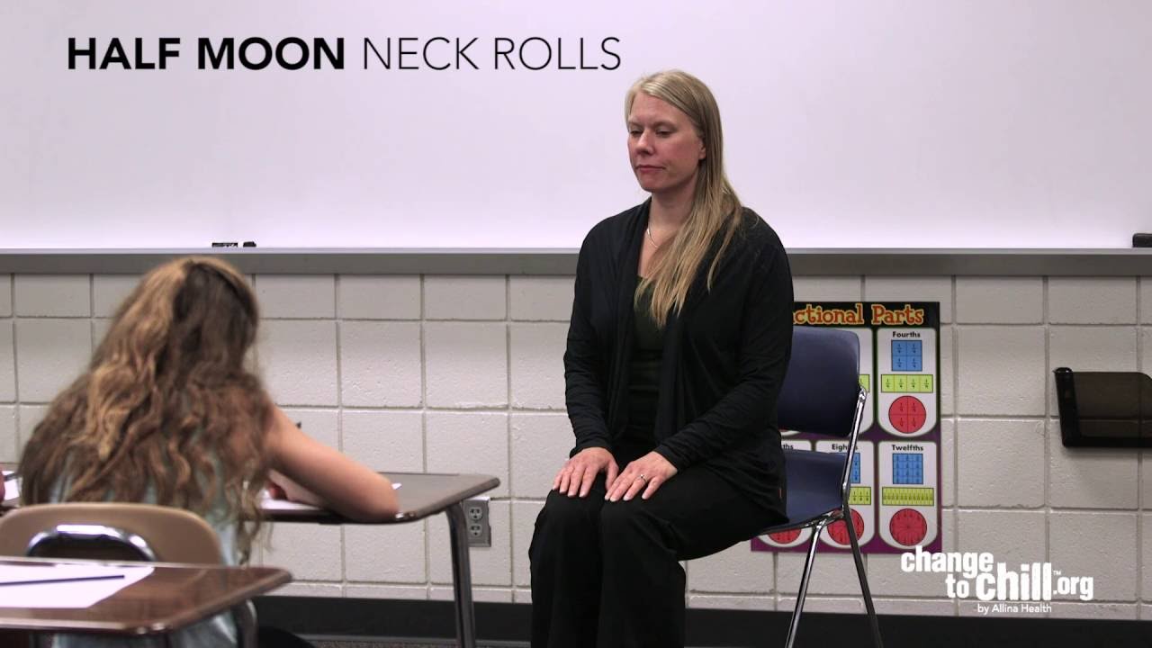 Half-moon Neck rolls