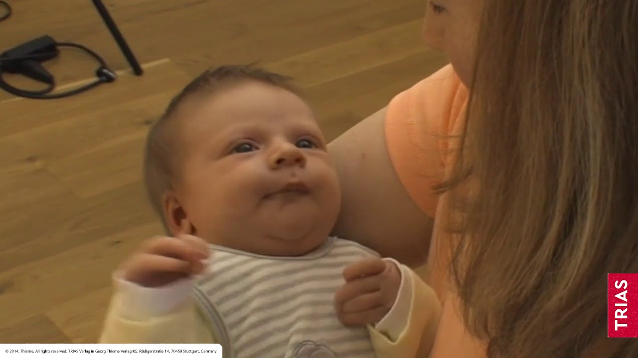 Baby-Nöte verstehen: Anziehen und Wickeln