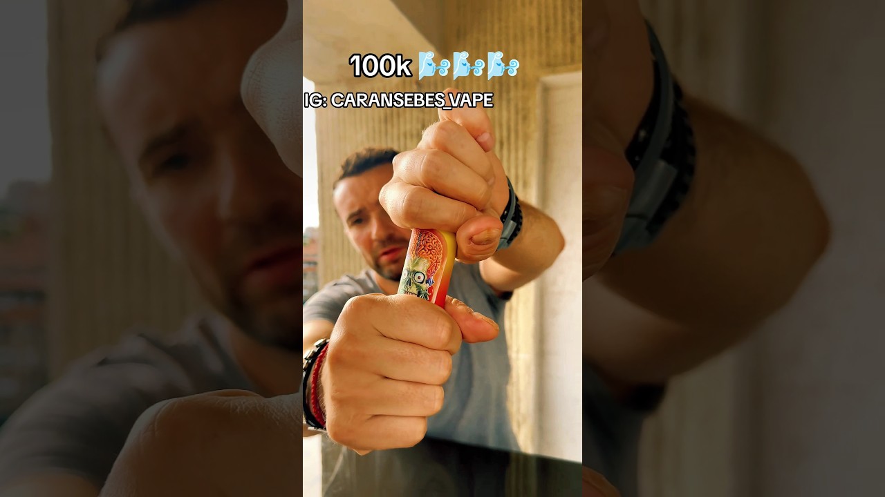 100k Pufuri pe un Vape. RANDM TORNADO 100K CU AROMA DE APPLE SOUR.
