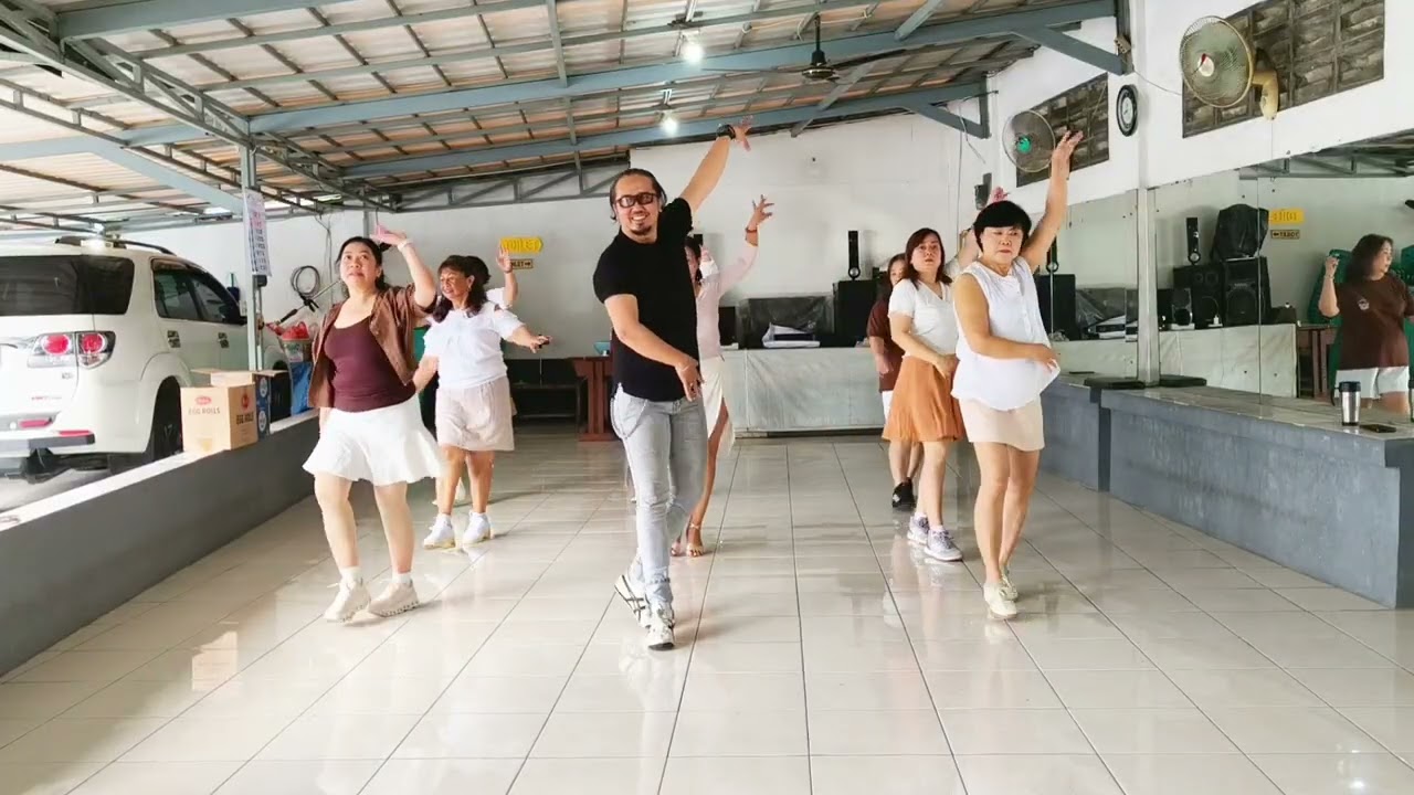 Sway Me Now Line Dance || Choreo:Norman Gifford || Busen LD || Yanz