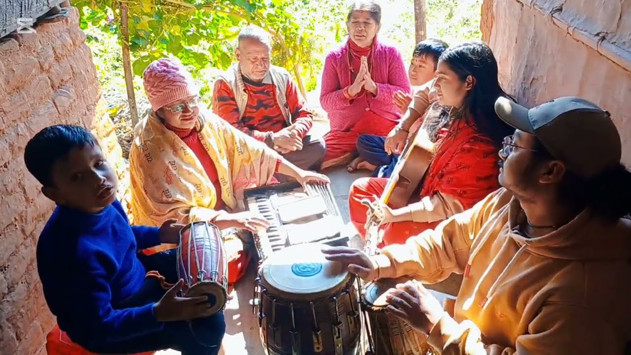 छोड न छोड मलाई मोहन जादैछु यमुना को तीर ।🌸🏵️। कृष्ण भजन। Bidhya Mahat and pariwar 