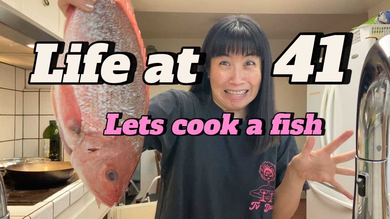 Real life in San Diego | Mom & I cooking a fish