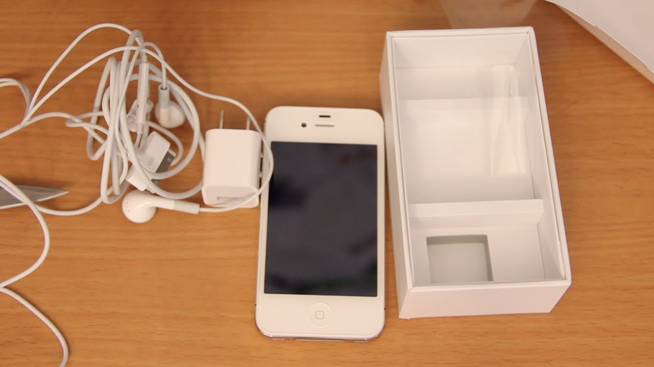 iPhone 4S Unboxing!